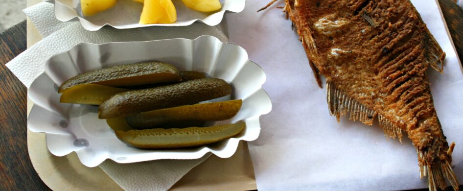 kovaszos uborka with fish